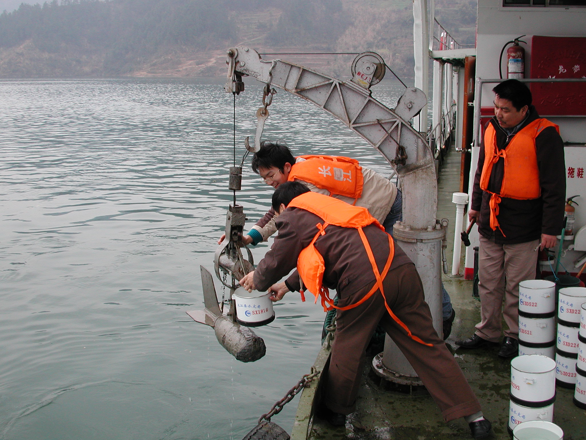 黄陵庙水文站汛前抓紧维护基本水文设施