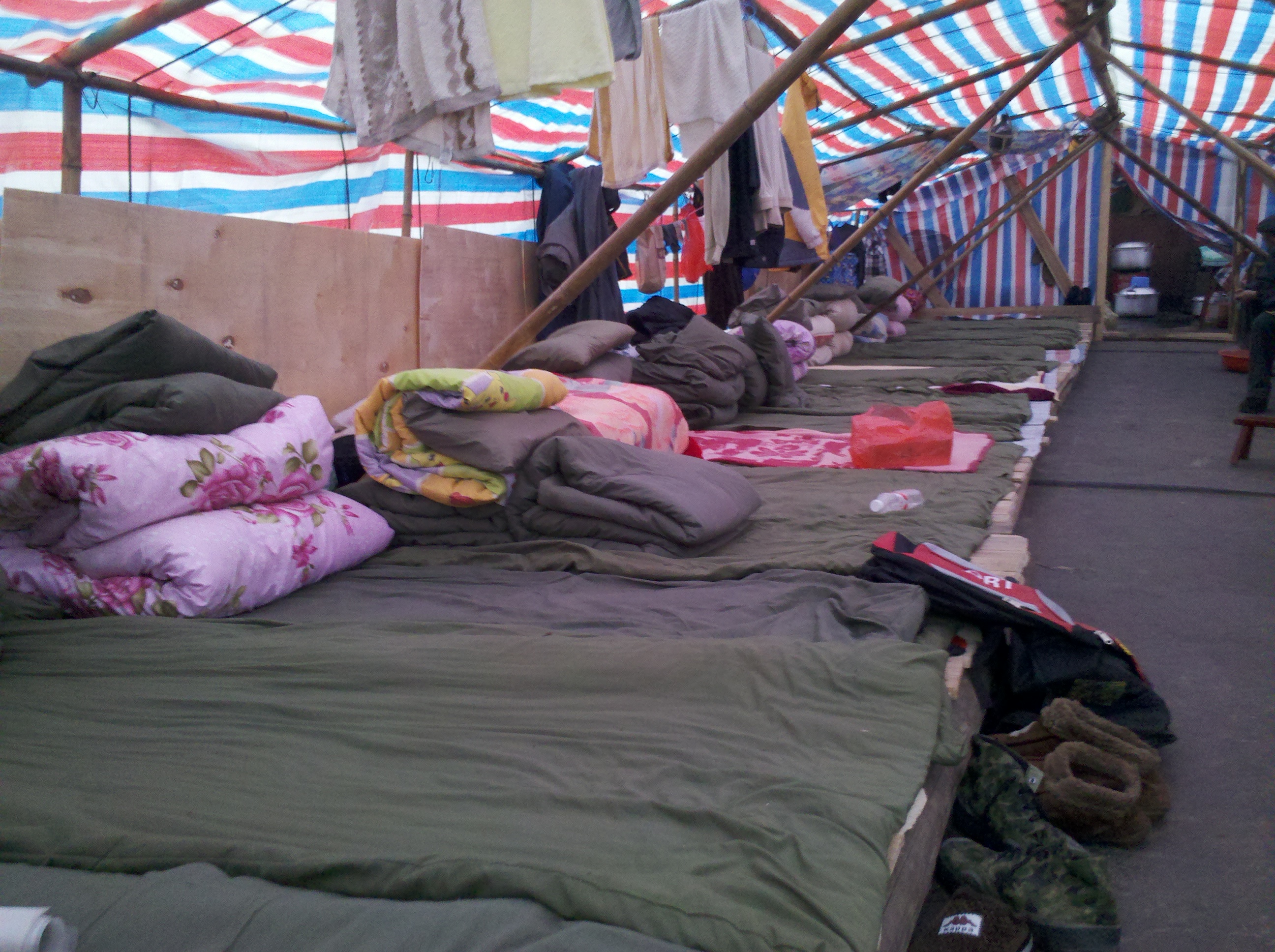 中游局领导到西洞庭湖测量现场慰问并指导工作