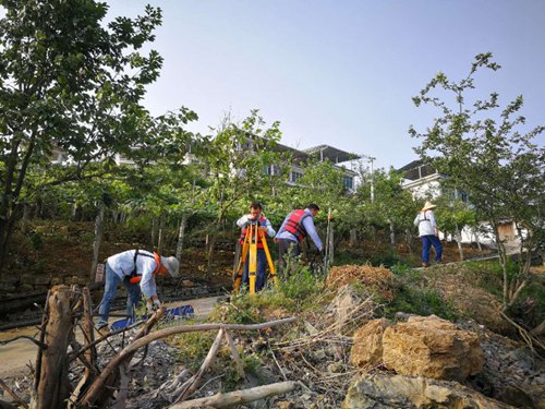 五一劳动节 劳动最光荣 三峡局河道测量忙