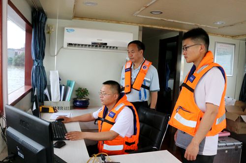 [我们在一线]水文下游局领导带队驻守测站指导水文测报工作